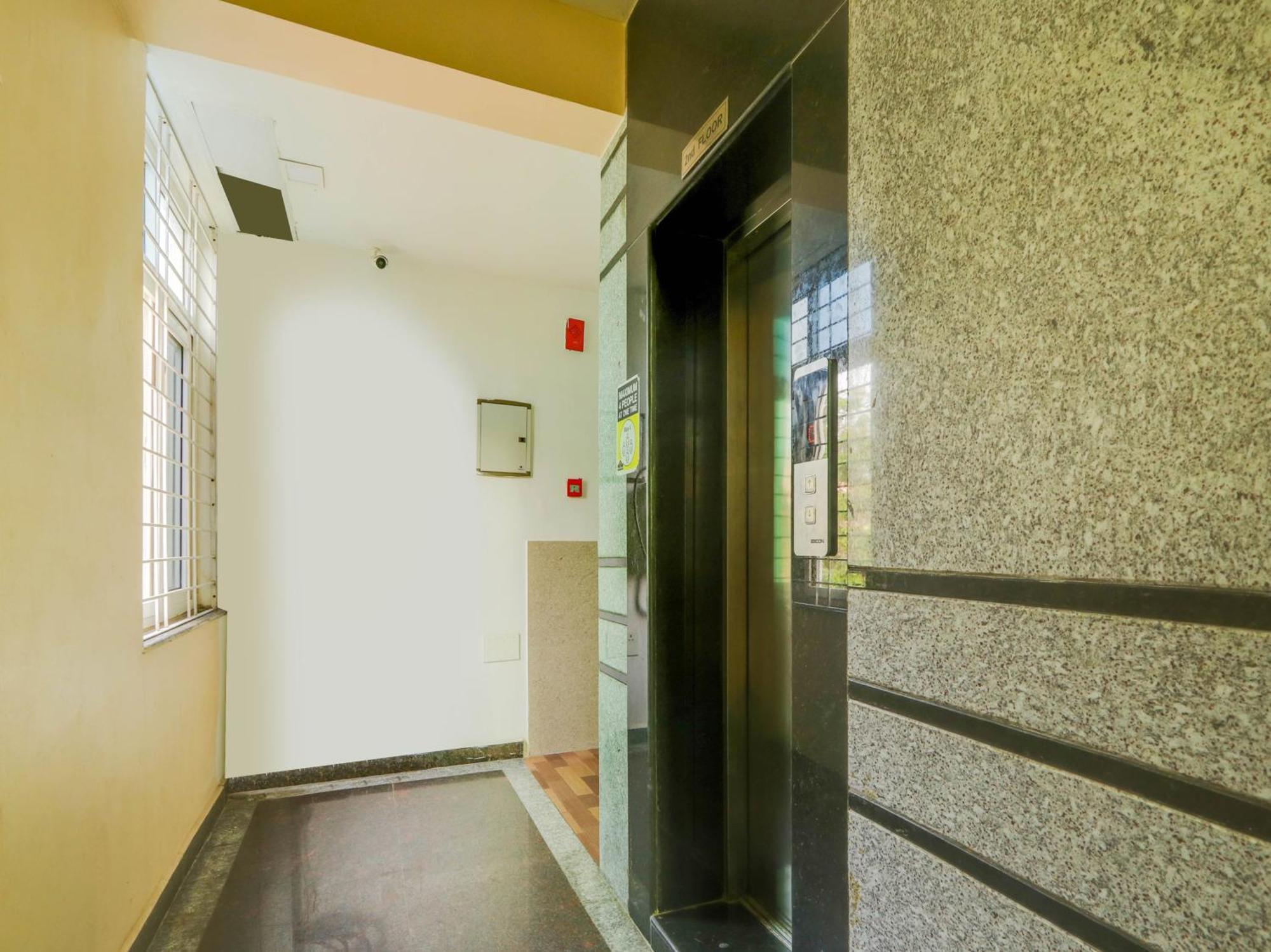 Super Townhouse Qualia Prime Hotel Near Nexus Mall Hajdarábád Exteriér fotografie
